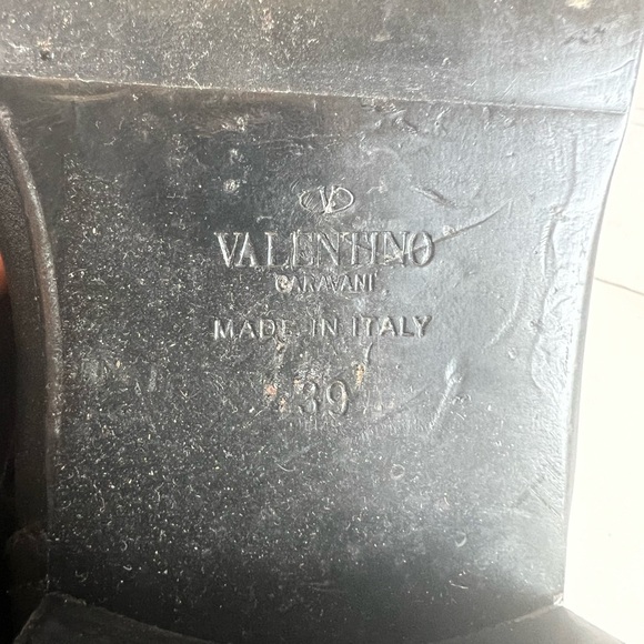 Valentino Garavani rockstud moto engineer ankle boots black stud - Picture 14 of 14